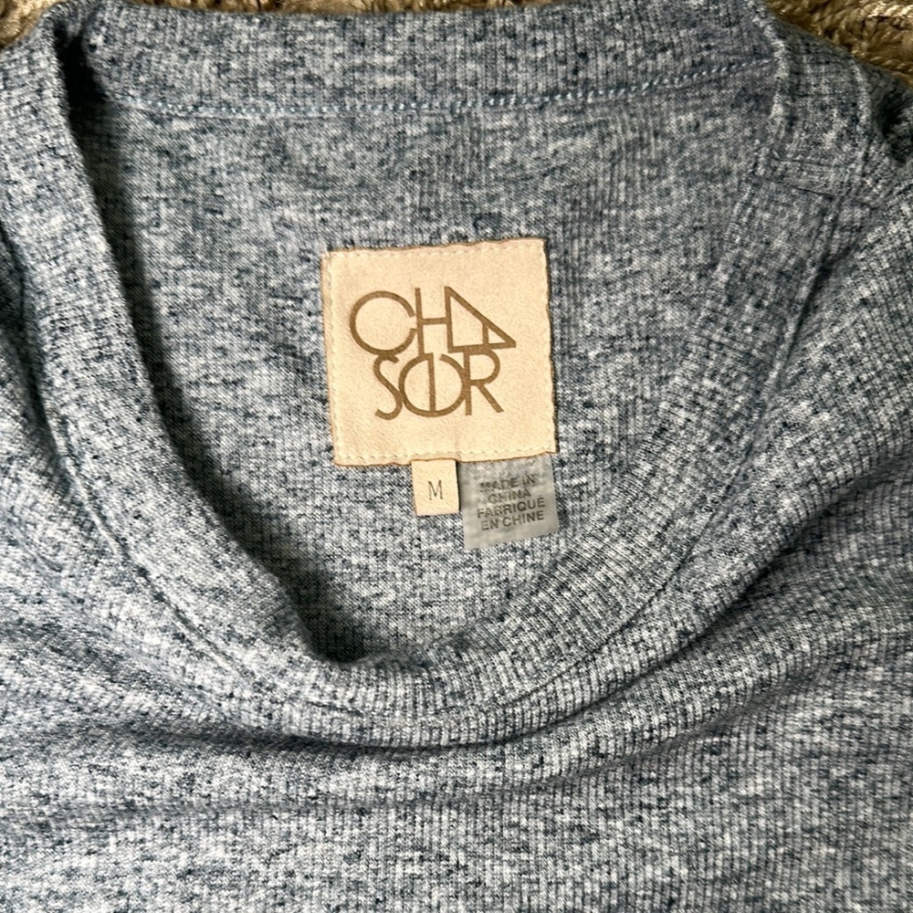Chaser Blue Short Sleeve Knit Ruff Edge‎ Hem Tee with Puff Sleeves Size Medium - Picture 6 of 7